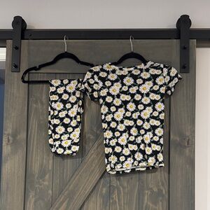 Bums & Roses Black Daisy Print Pajama Set